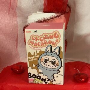 Labubu Exciting Macaron Vinyl Face Toy